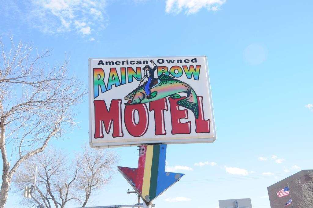 Rainbow Motel Термополіс Екстер'єр фото