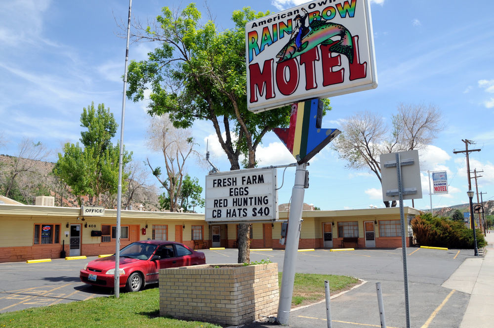Rainbow Motel Термополіс Екстер'єр фото